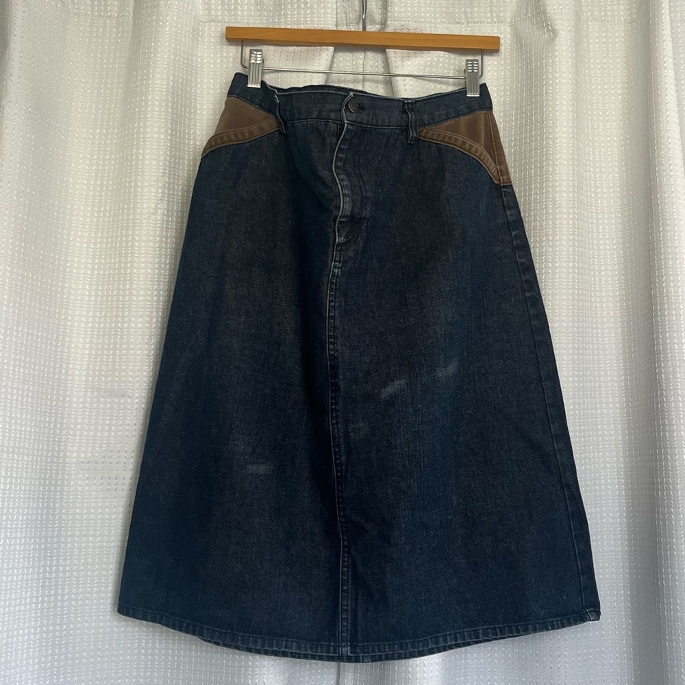 GAP Western/Cowgirl Brown Detail Blue Denim Skirt